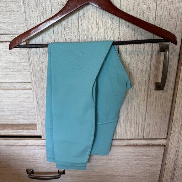 Lululemon Tidal Teal Align Leggings - Used - Picture 1 of 9